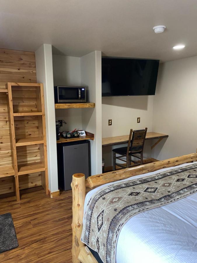 Summit Lake Lodge Ngoại thất bức ảnh