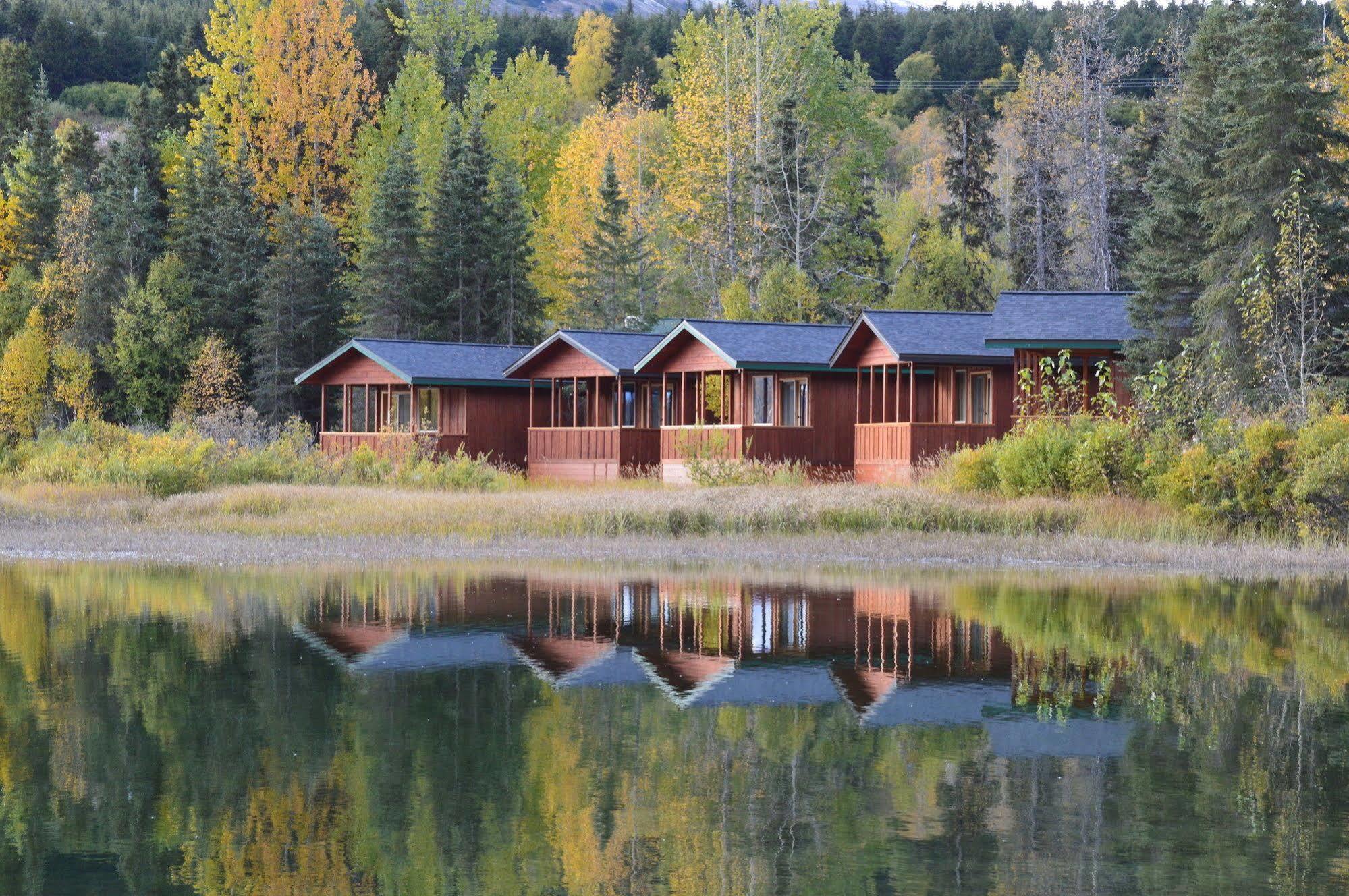 Summit Lake Lodge Ngoại thất bức ảnh