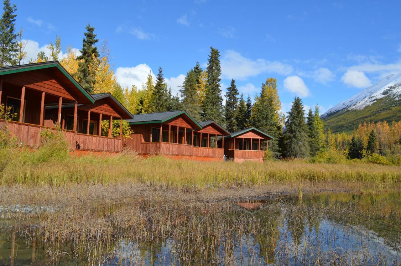 Summit Lake Lodge Ngoại thất bức ảnh